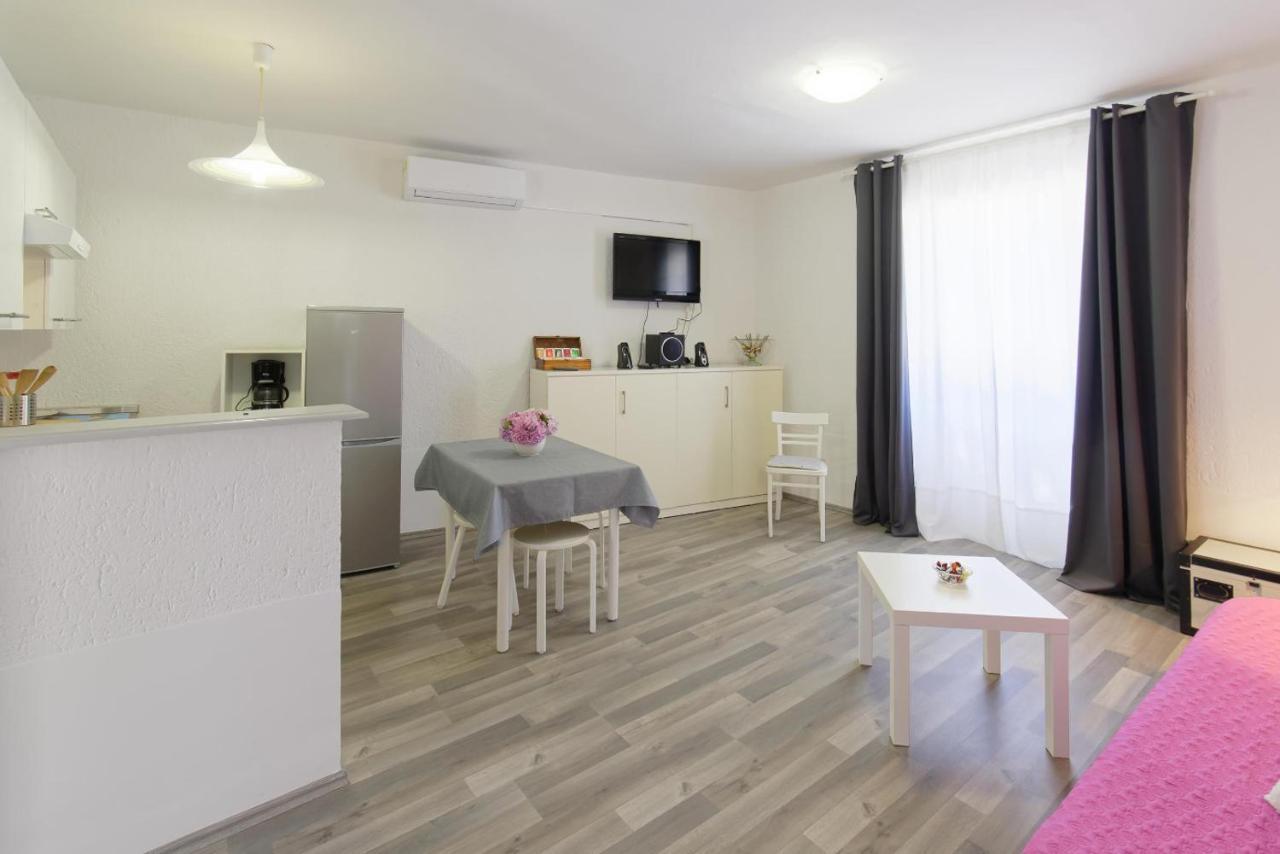 Apartment Anja Poreč Eksteriør billede